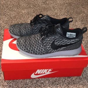 Roshe One Flyknit